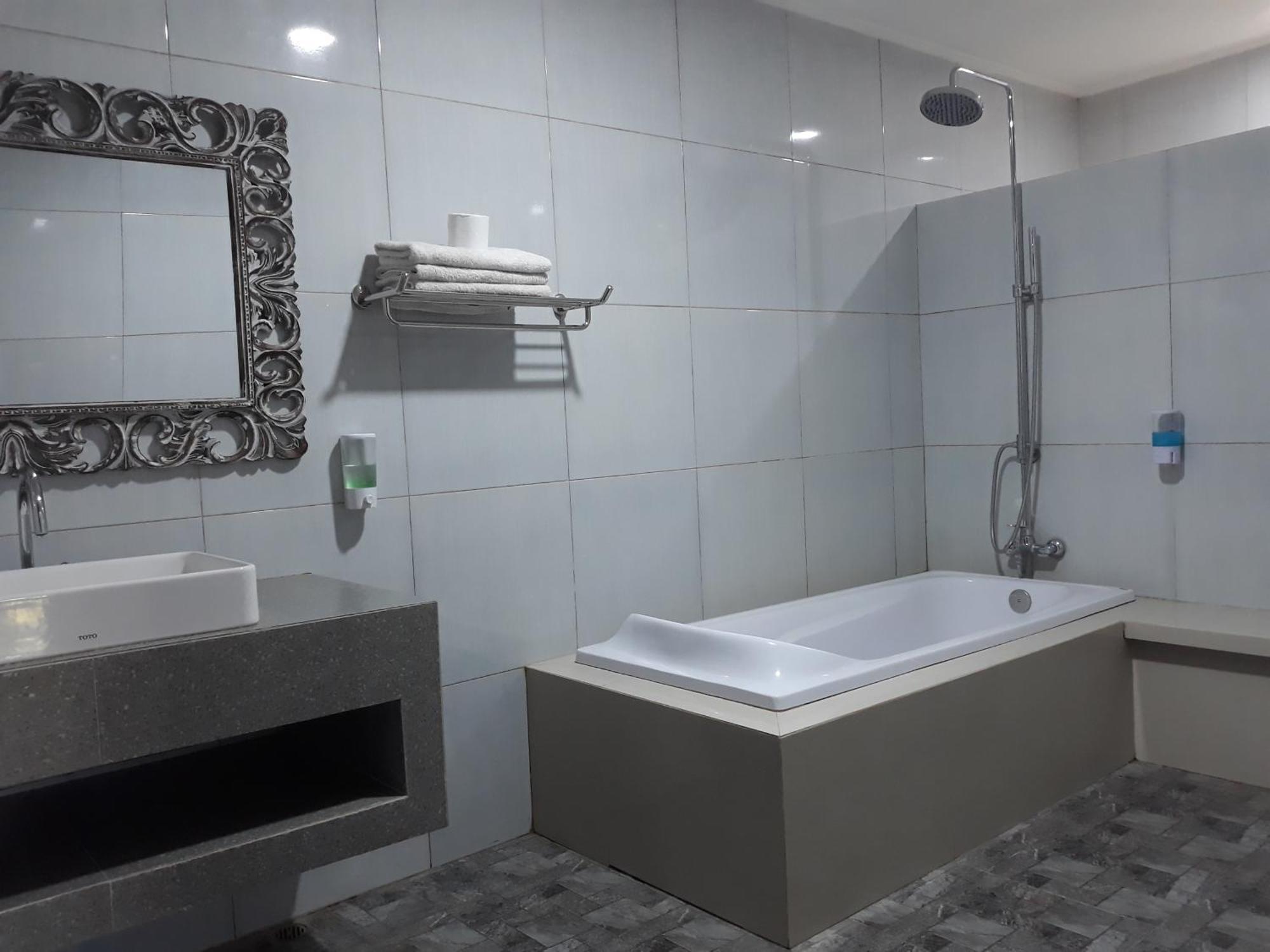 Puri Bali Hotel Lovina  Room photo