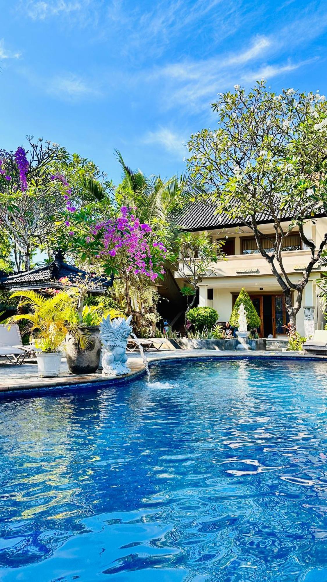 Puri Bali Hotel Lovina  Exterior photo